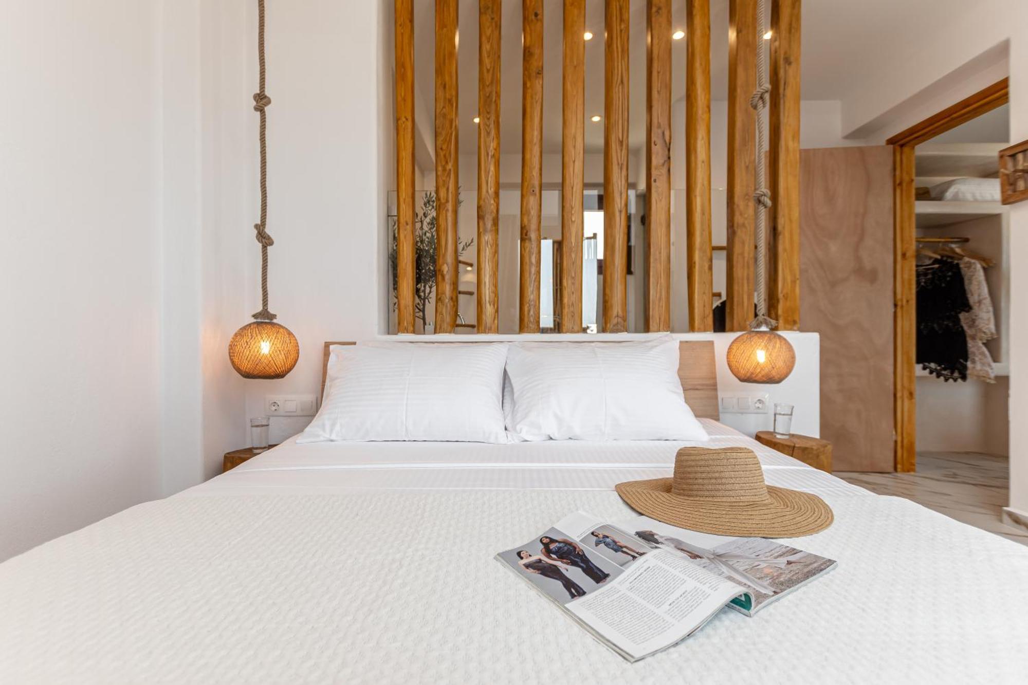 Naxos Beachwalk Plaka